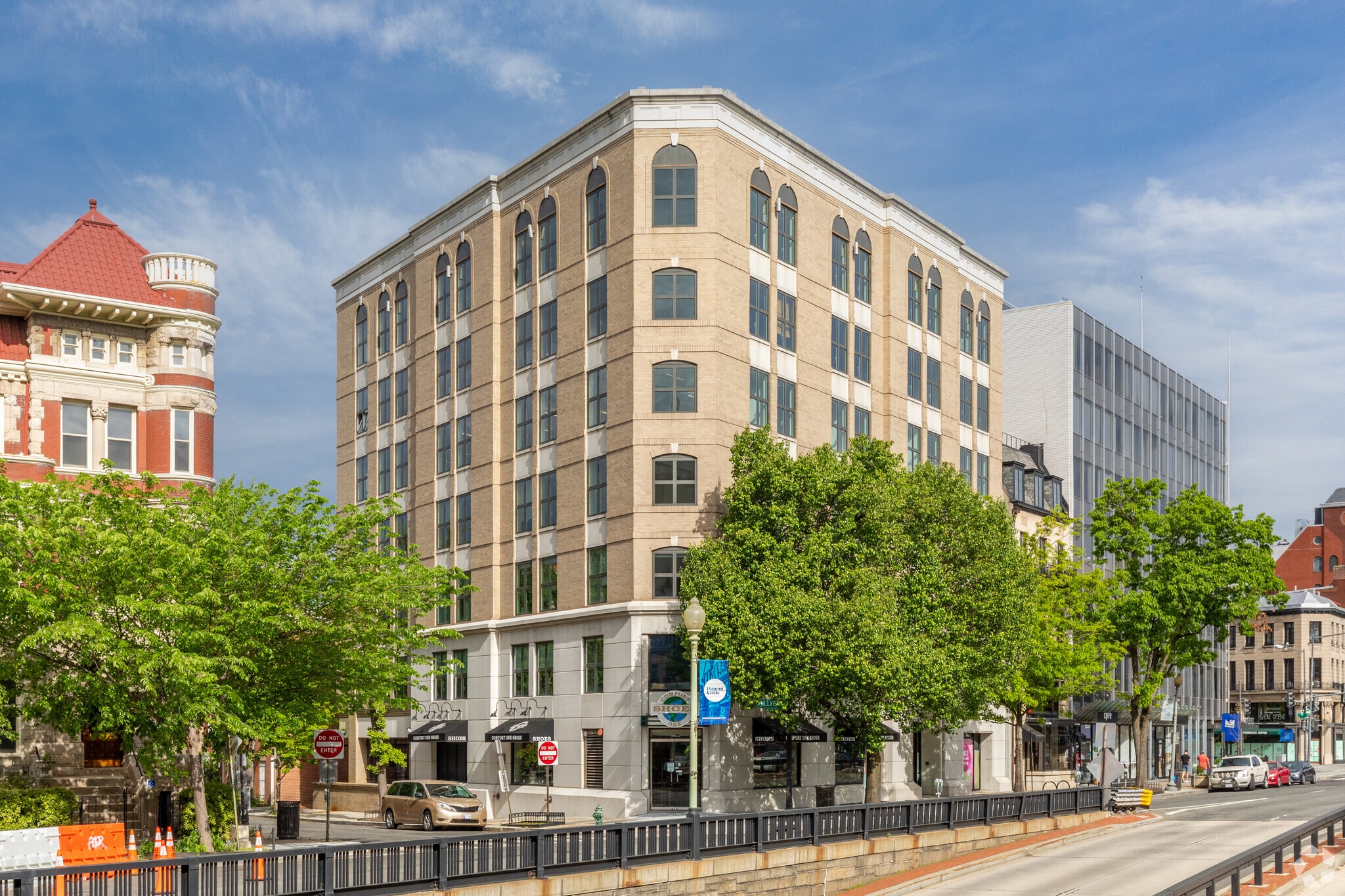 1630 Connecticut Ave NW, Washington, DC à louer Photo du bâtiment- Image 1 de 12