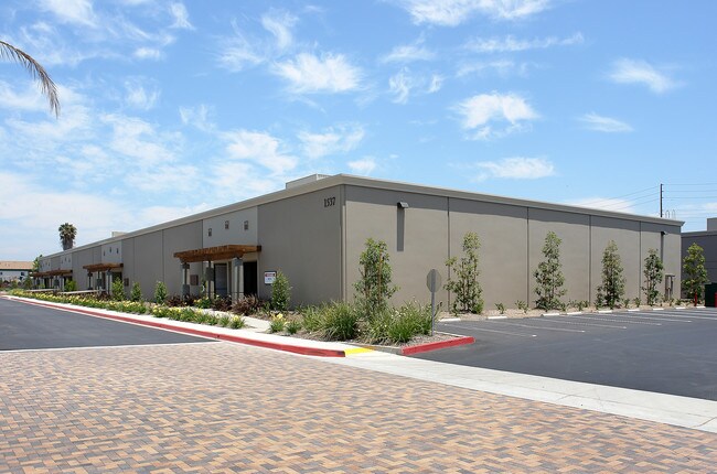 More details for 1537 E McFadden Ave, Santa Ana, CA - Industrial for Lease