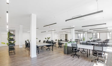 142 Central St, London for lease Interior Photo- Image 1 of 6