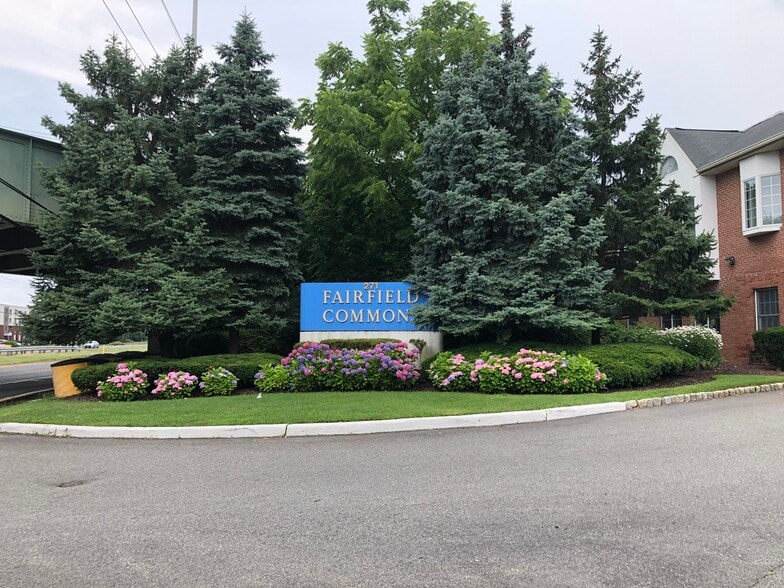 271 US Highway 46, Fairfield, NJ for sale - Building Photo - Image 2 of 4
