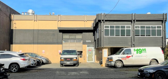Plus de détails pour 1375 Adanac St, Vancouver, BC - Industriel à vendre