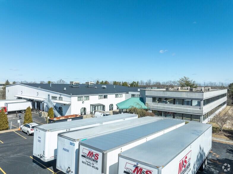 57-59 Armstrong Rd, Plymouth, MA à louer - Photo du bâtiment - Image 2 de 4