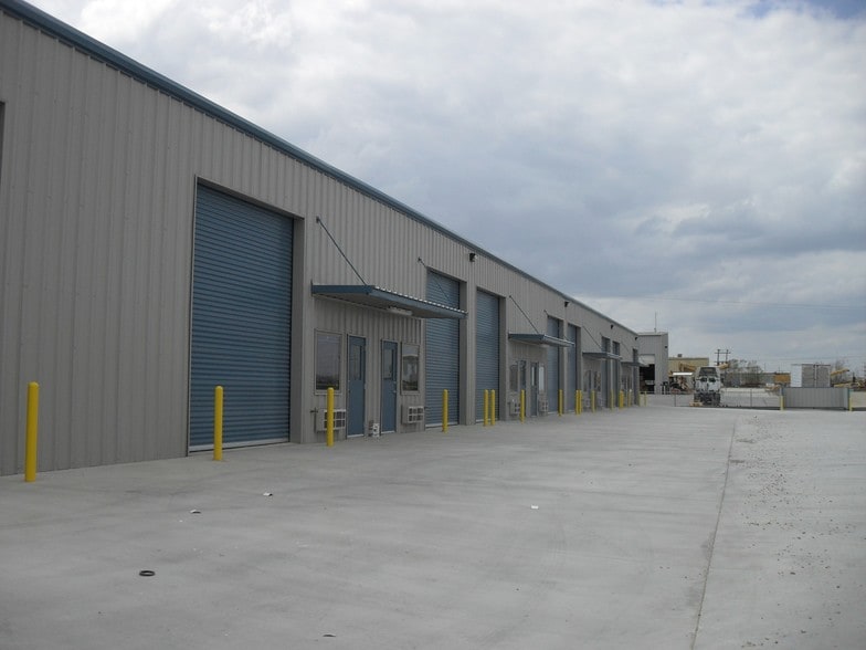 2000 W Loop 340, Waco, TX for lease - Primary Photo - Image 1 of 4