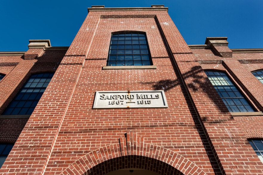 61 Washington St, Sanford, ME for lease - Building Photo - Image 2 of 3