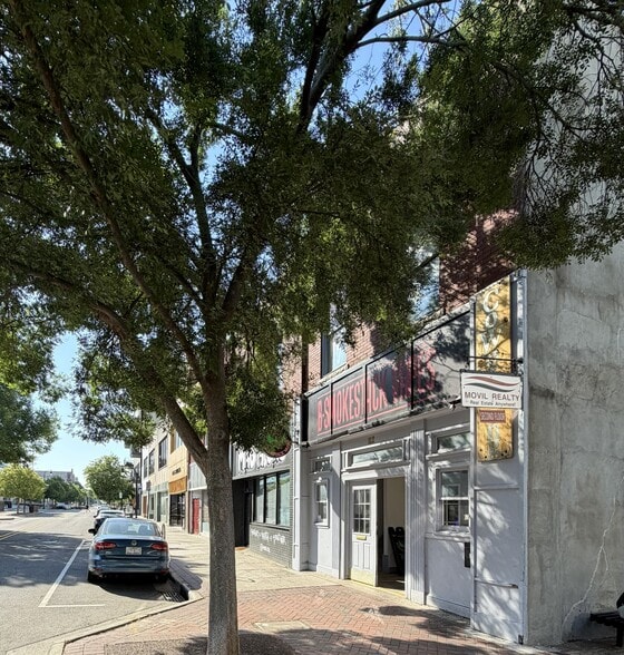 112 E Main St, Durham, NC for sale - Building Photo - Image 3 of 12