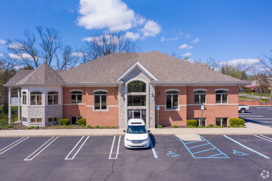 37500 7 Mile Rd, Livonia, MI à louer - Photo du bâtiment - Image 2 de 14