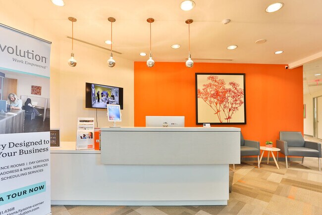 More details for 8609 Westwood Center Dr, Vienna, VA - Coworking for Lease