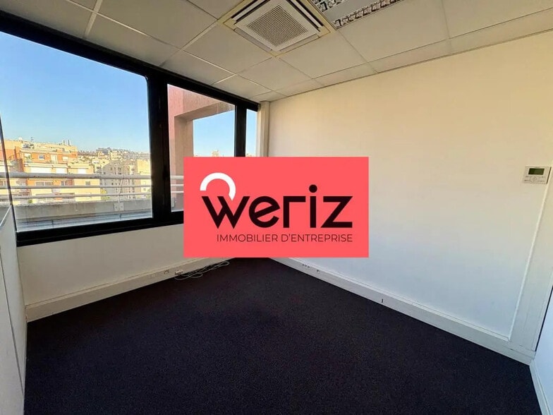 Office in Marseille for lease - Interior Photo - Image 2 of 4