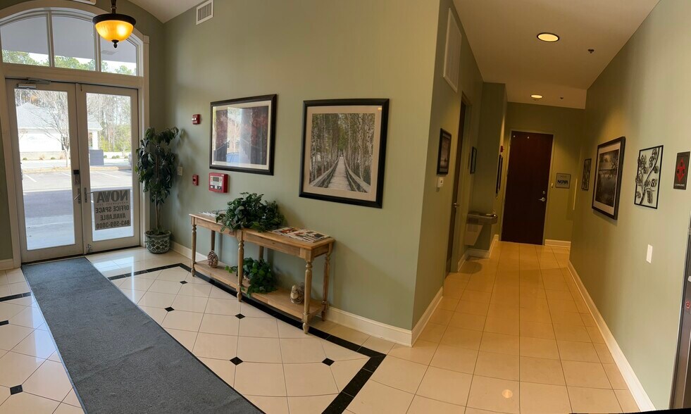 1124 Park West Blvd, Mount Pleasant, SC à vendre - Photo du bâtiment - Image 2 de 17