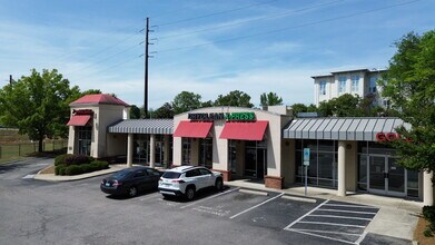 200 W Peace St, Raleigh, NC à louer Photo du bâtiment- Image 1 de 3