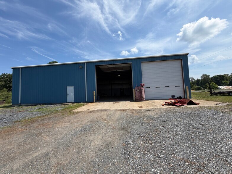 294 Alpha Rd, Dillwyn, VA à louer - Photo du bâtiment - Image 2 de 18