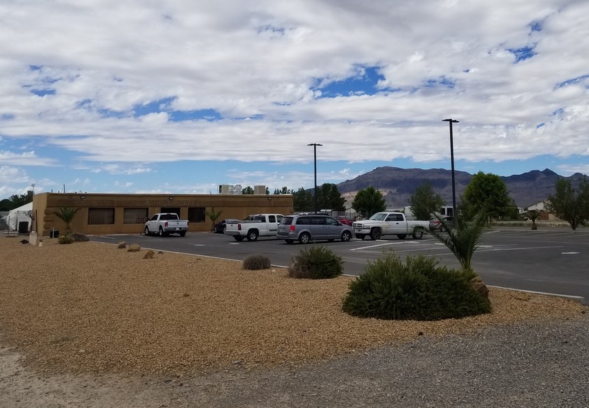 2610 N Blagg Rd, Pahrump, NV à louer - Photo du b timent - Image 3 de 3