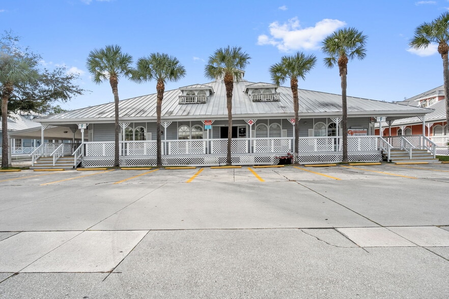 1342 Colonial Blvd, Fort Myers, FL for sale - Building Photo - Image 2 of 2