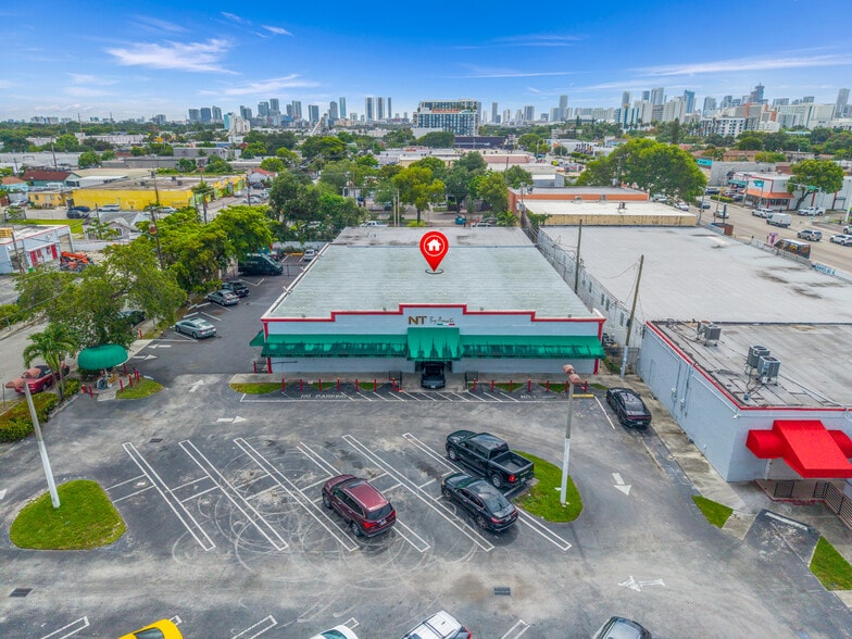 1926-1934 NW 21st St, Miami, FL à vendre - Photo du bâtiment - Image 2 de 11