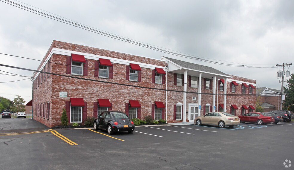 315 Alberta Dr, Buffalo, NY à louer - Photo principale - Image 1 de 3