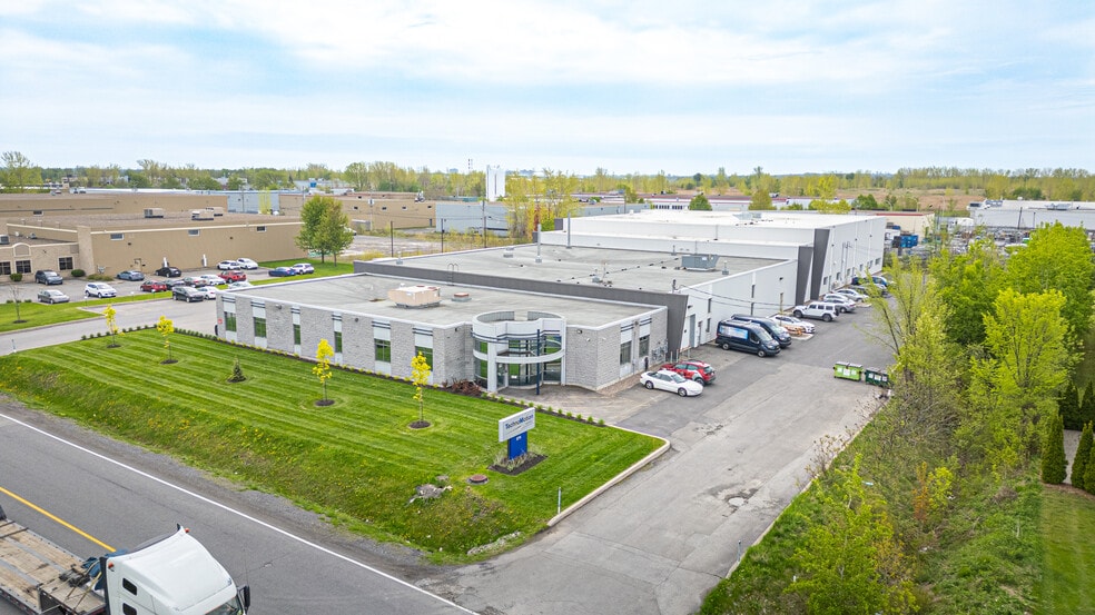 275 Av Liberté, Candiac, QC for lease - Building Photo - Image 1 of 8