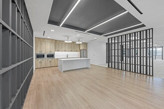 18100 Von Karman Ave, Irvine, CA à louer Photo intérieure- Image 1 de 7