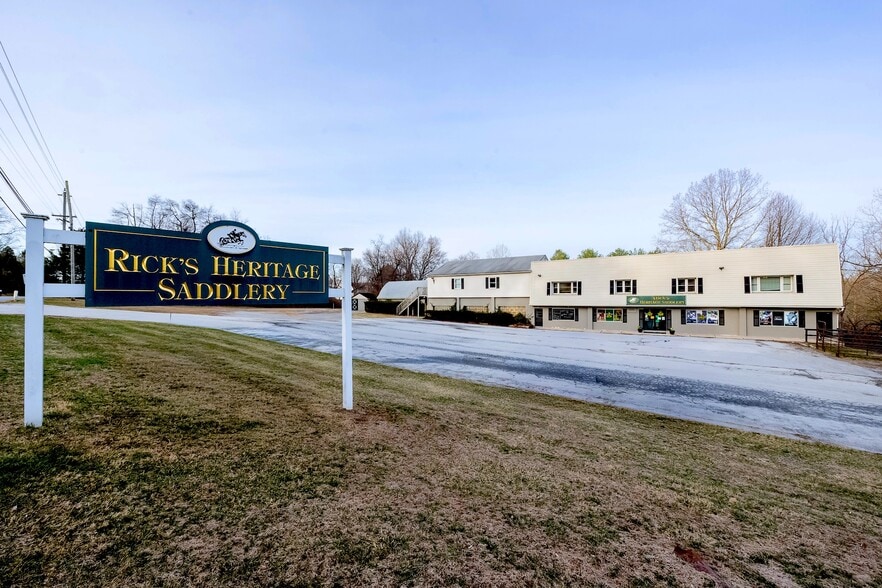 1340 Pottstown Pike, West Chester, PA for sale - Primary Photo - Image 1 of 88