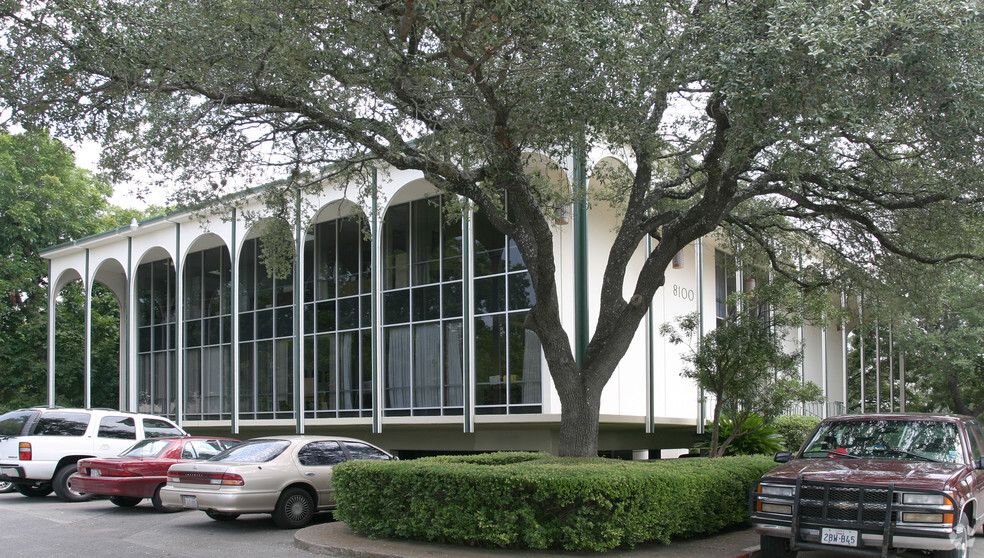 8100 Broadway St, San Antonio, TX à louer - Photo du bâtiment - Image 1 de 30