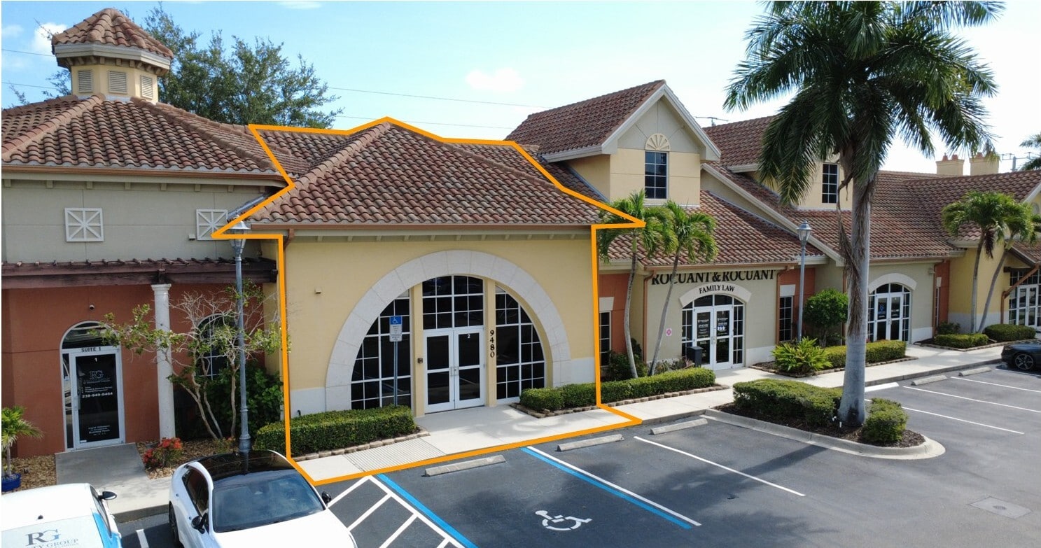 9480 Corkscrew Palms Cir, Estero, FL for lease Interior Photo- Image 1 of 7