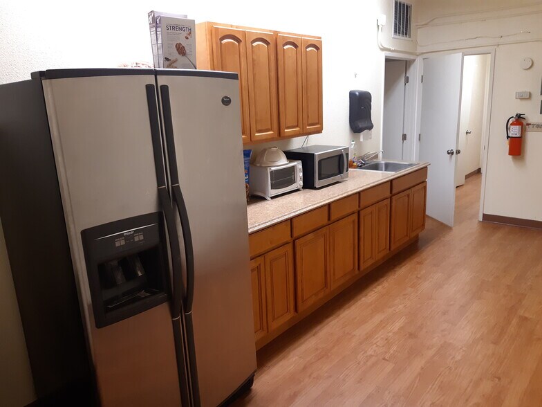 4778-4790 Dewey Dr, Fair Oaks, CA à vendre - Photo du bâtiment - Image 2 de 27