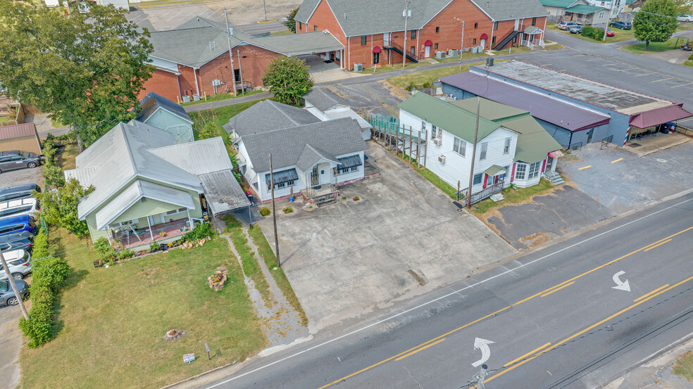 1010 Gault Ave N, Fort Payne, AL for sale - Aerial - Image 3 of 4