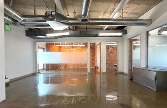 400 S Beverly Dr, Beverly Hills, CA for lease Interior Photo- Image 1 of 7