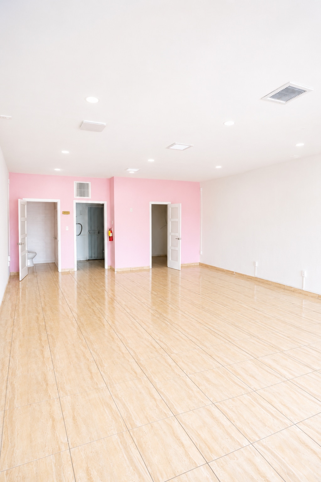 3251-3255 NW 183rd St, Opa-locka, FL for sale Interior Photo- Image 1 of 2