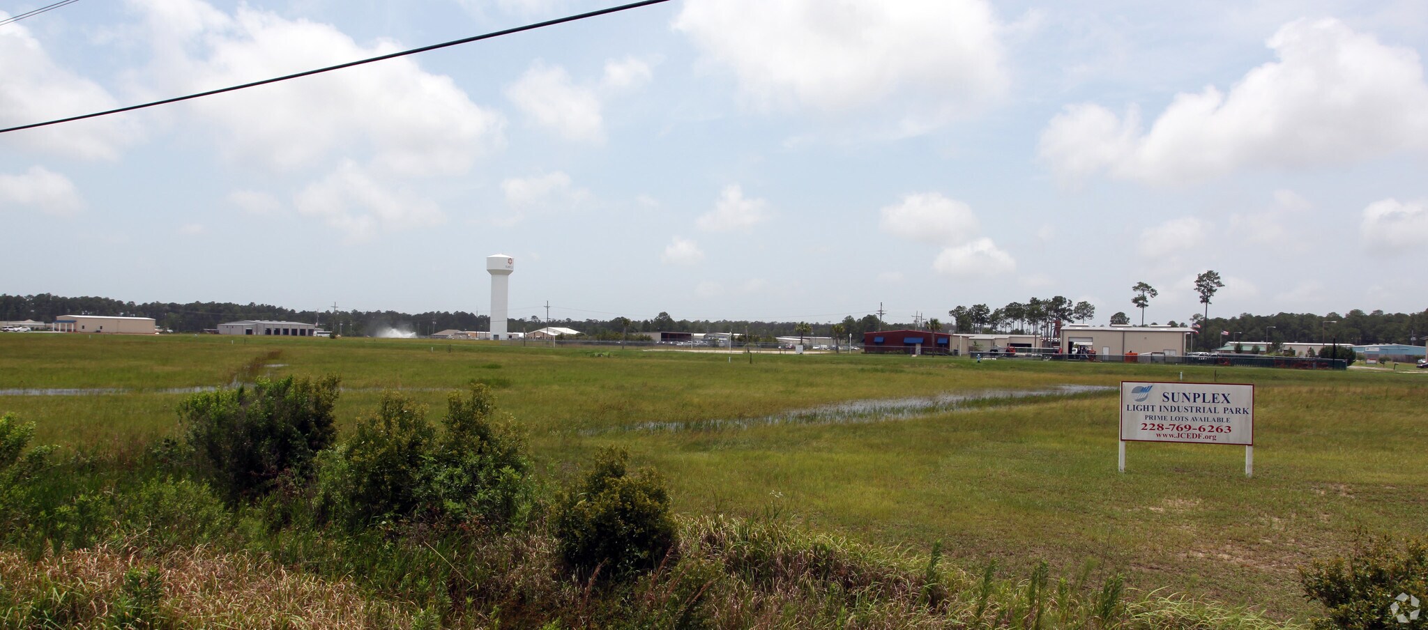 MS 57, Ocean Springs, MS à vendre Photo principale- Image 1 de 3