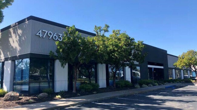Plus de détails pour 47221-47233 Fremont Blvd, Fremont, CA - Local d'activités, Industriel à louer