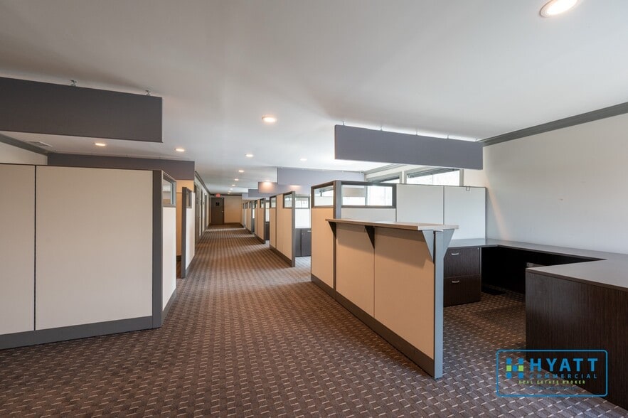 27 Old Solomons Island Rd, Annapolis, MD for lease - Building Photo - Image 3 of 7