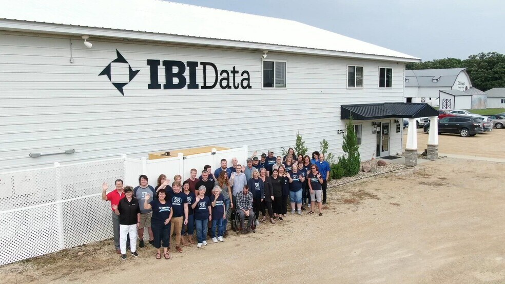 27199 State Highway 56, Brownsdale, MN à louer - Vidéo sur l’inscription commerciale - Image 2 de 3