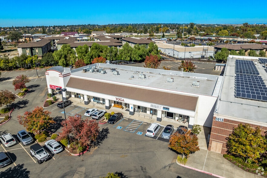 1013 Riley St, Folsom, CA for lease - Aerial - Image 3 of 4