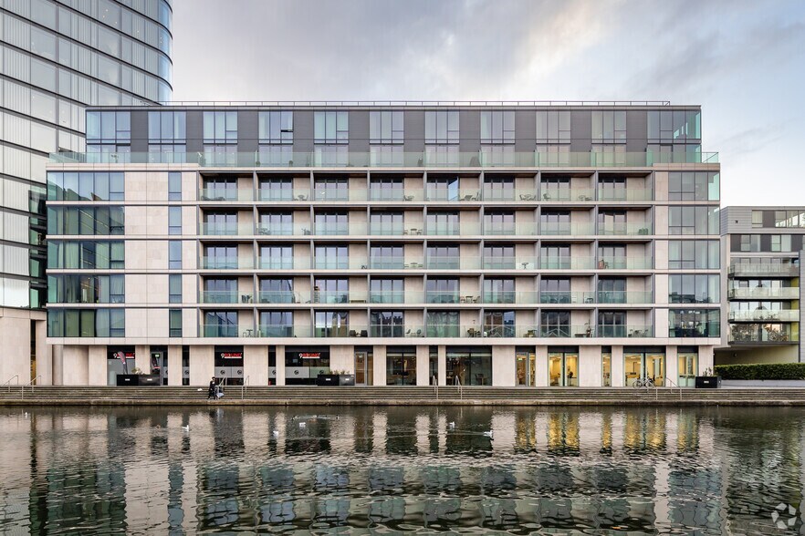 261 City Rd, Londres à vendre - Photo du bâtiment - Image 2 de 22