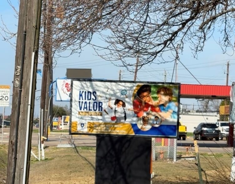 Premier 5-School Childcare Portfolio portfolio of 5 properties for sale on LoopNet.ca - Building Photo - Image 3 of 6