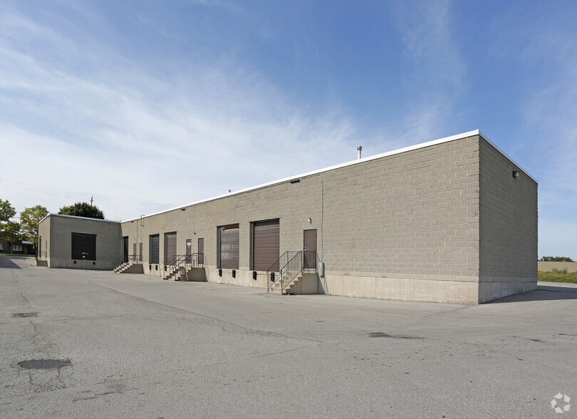 30 Pacific Crt, London, ON for lease - Building Photo - Image 2 of 3