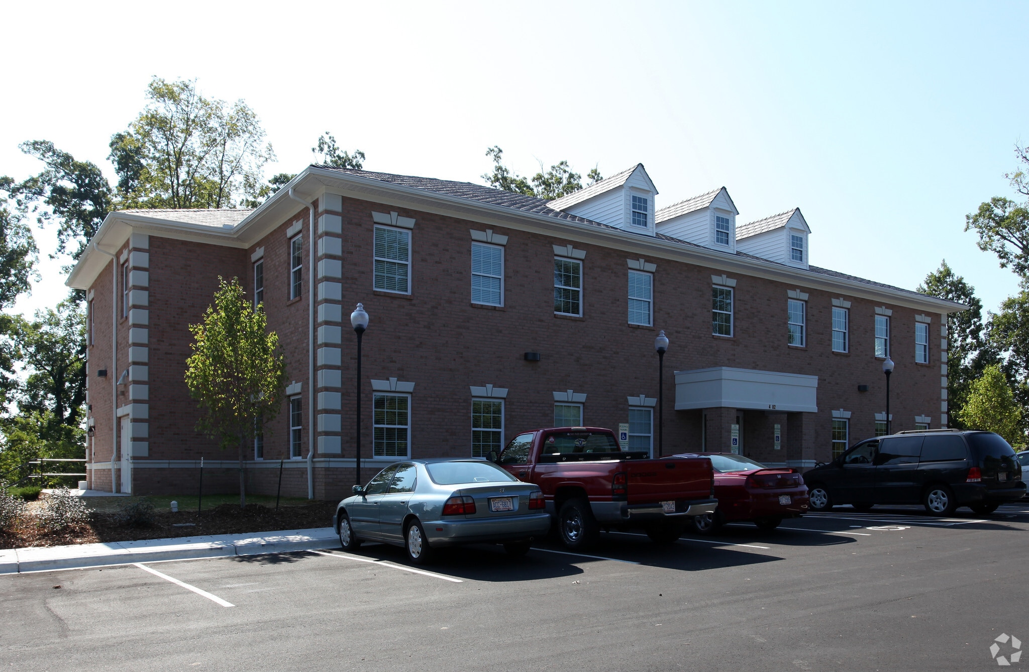 4102 Ben Franklin Blvd, Durham, NC à louer Photo principale- Image 1 de 21