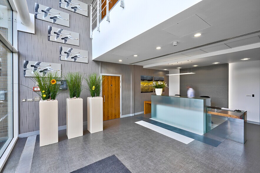 Lydiard Fields Business Park, Swindon for lease - Lobby - Image 3 of 4