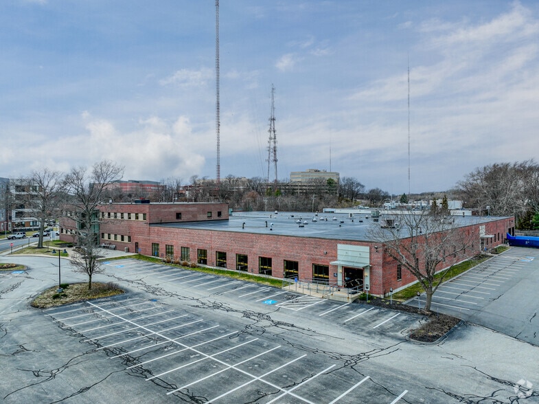 254 Second Ave, Needham, MA à louer - Photo du bâtiment - Image 2 de 4