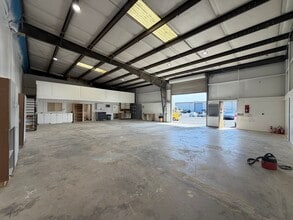 511 Wilbur Ave, Antioch, CA for lease Interior Photo- Image 2 of 7