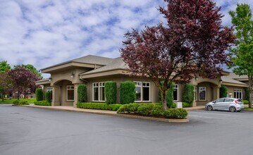 375 SE Norton Ln, McMinnville, OR for lease Interior Photo- Image 2 of 18
