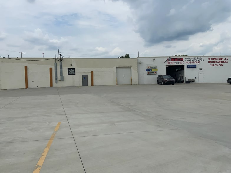 219 Navarre Rd SW, Canton, OH for sale - Building Photo - Image 2 of 8