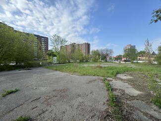 Plus de détails pour 3077 Carling Av, Ottawa, ON - Terrain à vendre