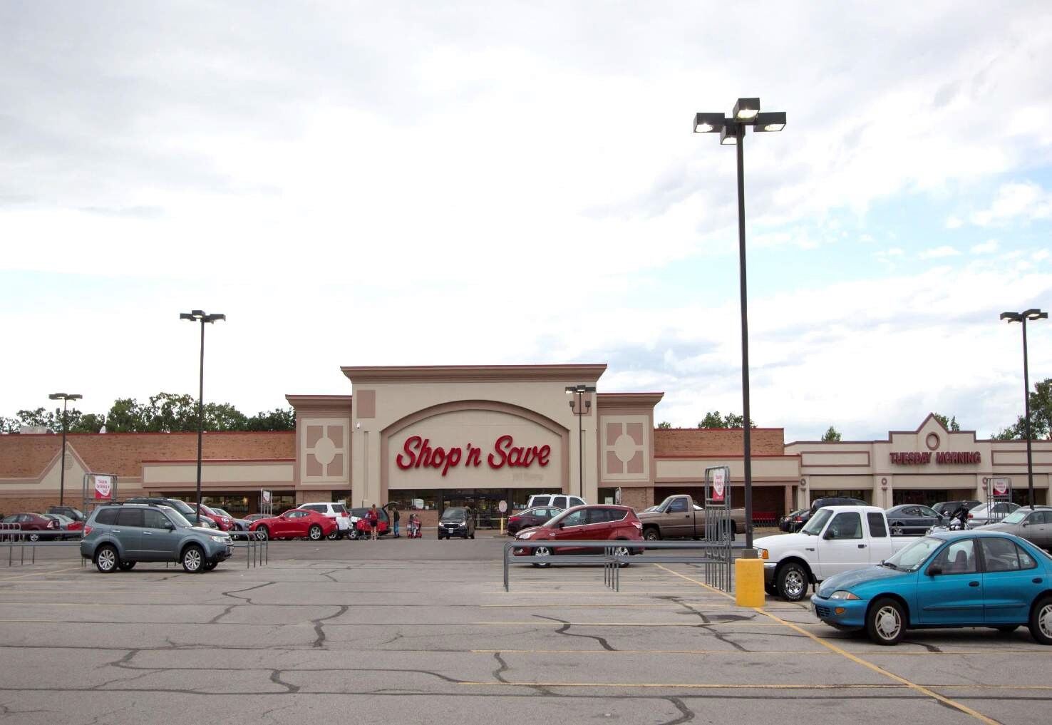 2109-2175 Charbonier Rd, Florissant, MO for lease Primary Photo- Image 1 of 3