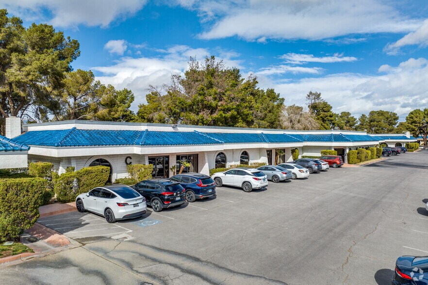 601 S Rancho Dr, Las Vegas, NV for lease - Primary Photo - Image 1 of 52