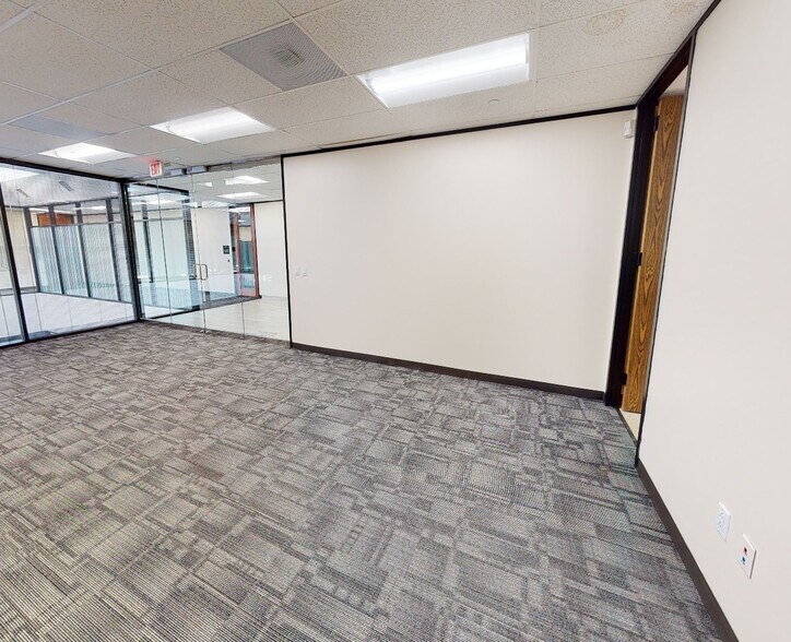 16430 Park Ten Pl, Houston, TX à louer - Numérisation 3D de Matterport - Image 2 de 9