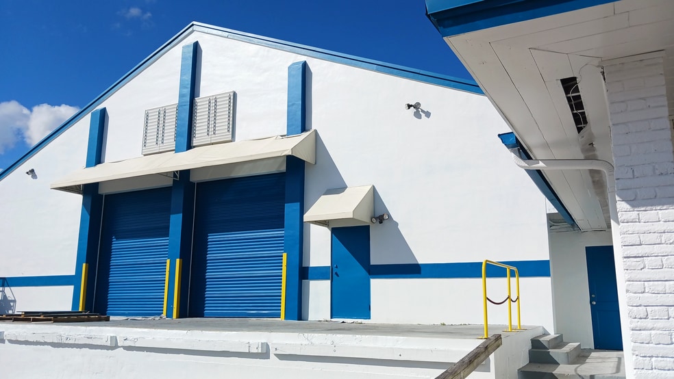 1008 Bell Ave, Fort Pierce, FL for sale - Building Photo - Image 3 of 3