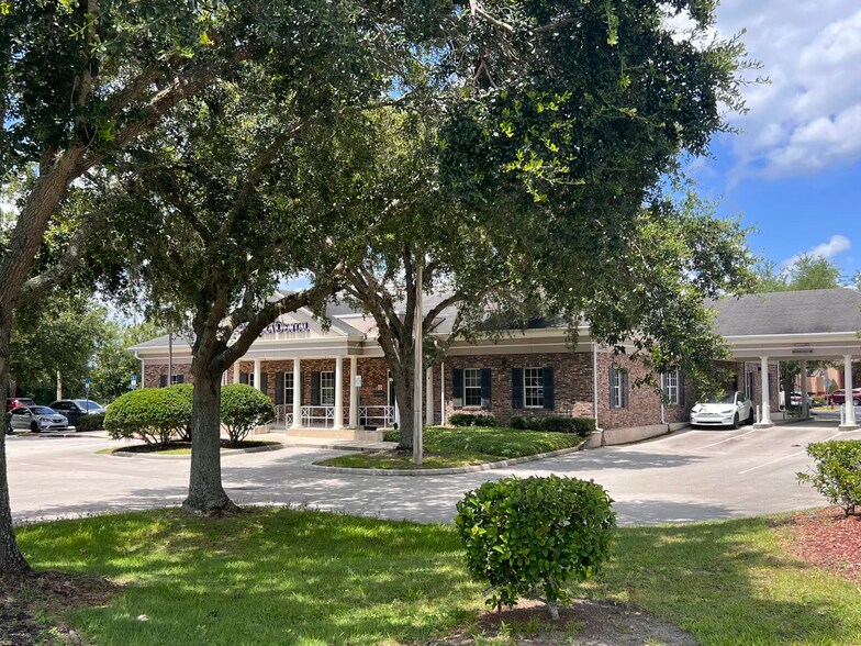 1045 Primera Blvd, Lake Mary, FL à louer - Photo du bâtiment - Image 2 de 9