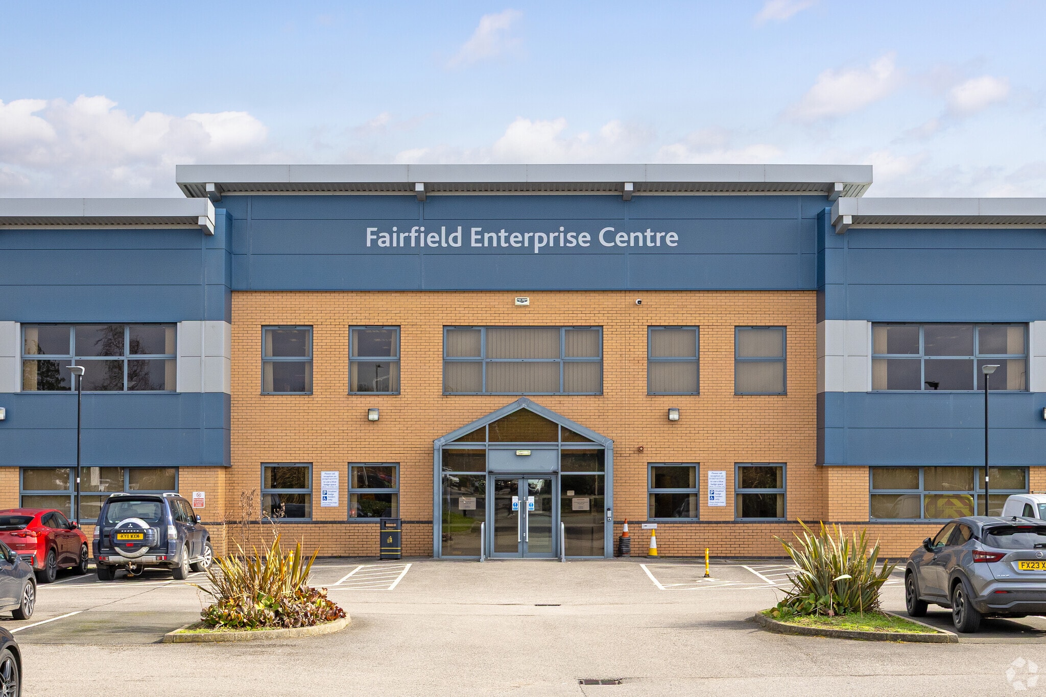 Lincoln Way, Louth for lease Primary Photo- Image 1 of 5