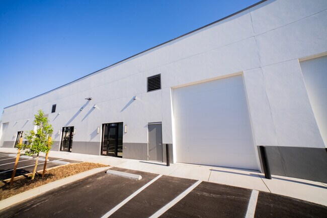 More details for 11201 49th St N, Clearwater, FL - Industrial for Lease